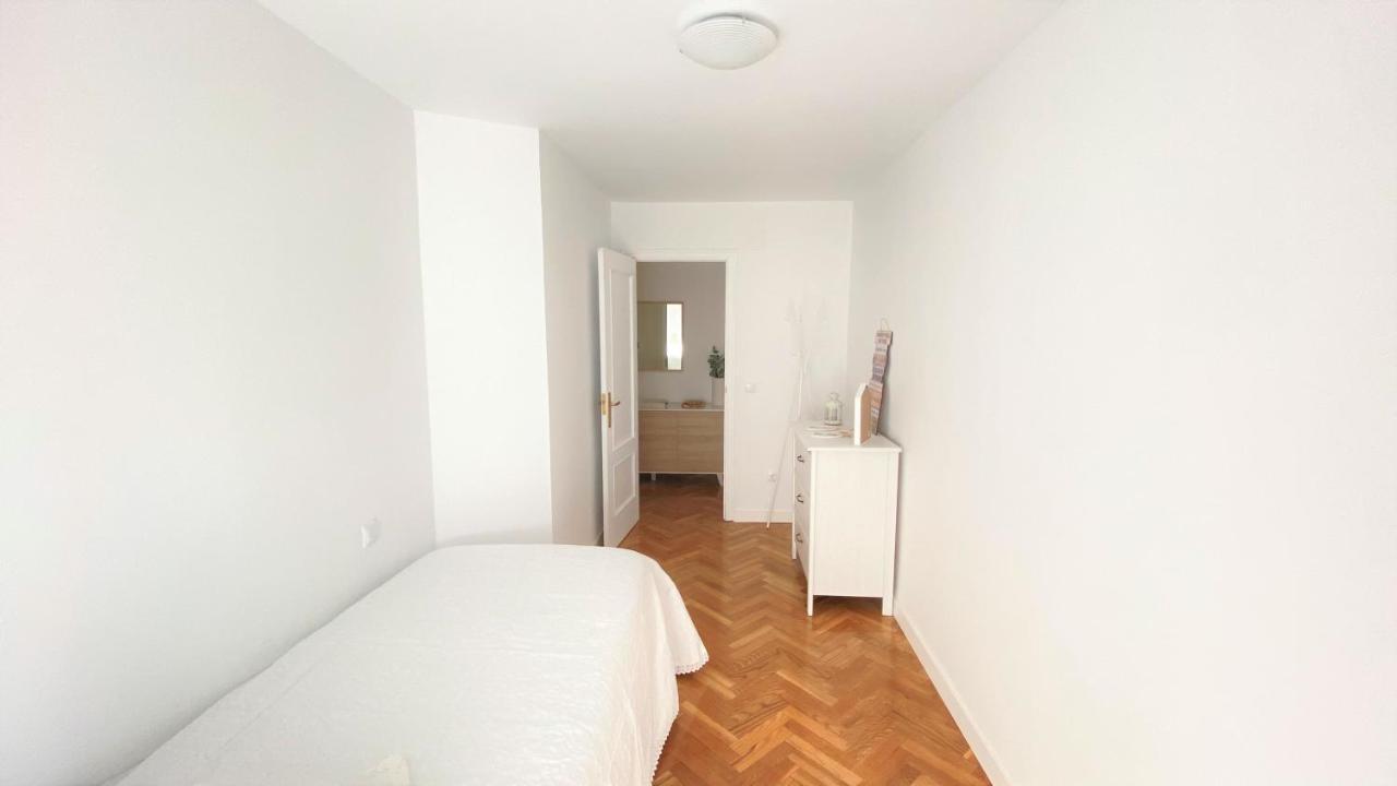 Apartamento Las Rozas Centro Con Parking Incluido Екстер'єр фото