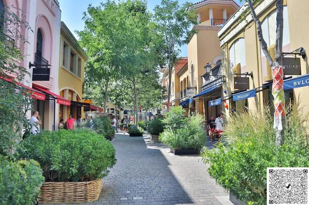 Apartamento Las Rozas Centro Con Parking Incluido Екстер'єр фото